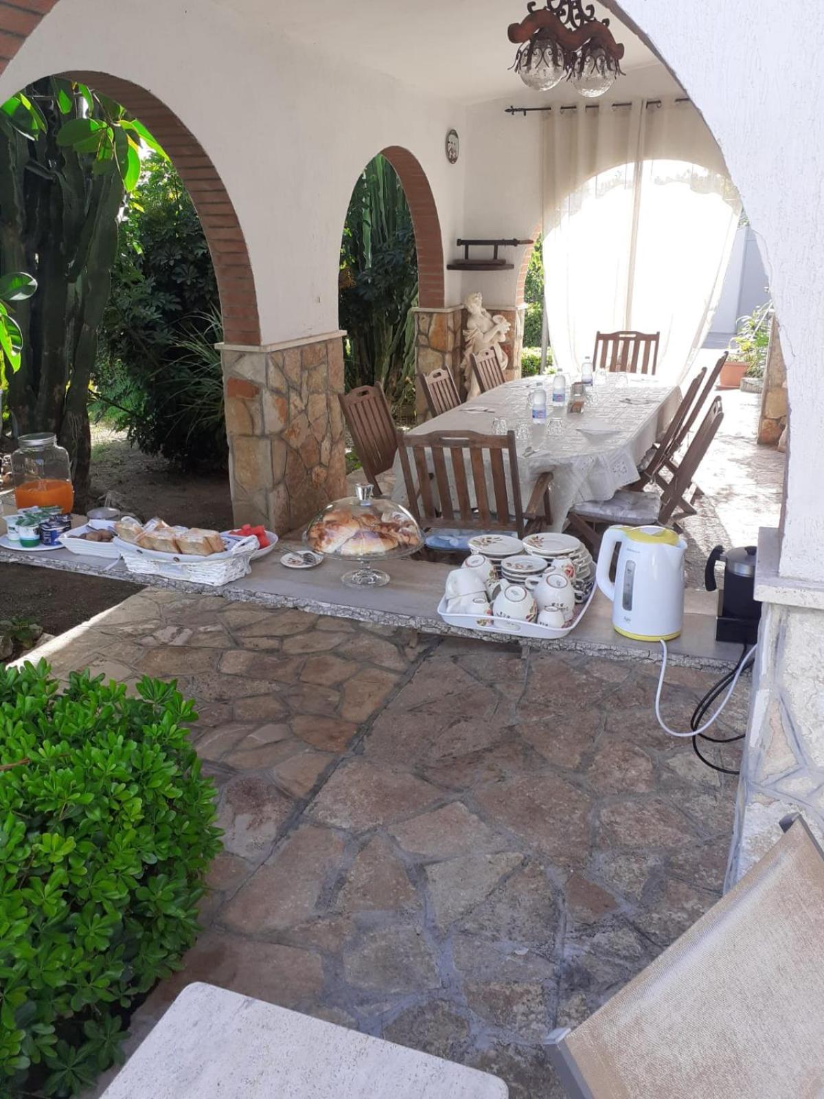 Villa Lina Bed&Breakfast Таранто Екстериор снимка