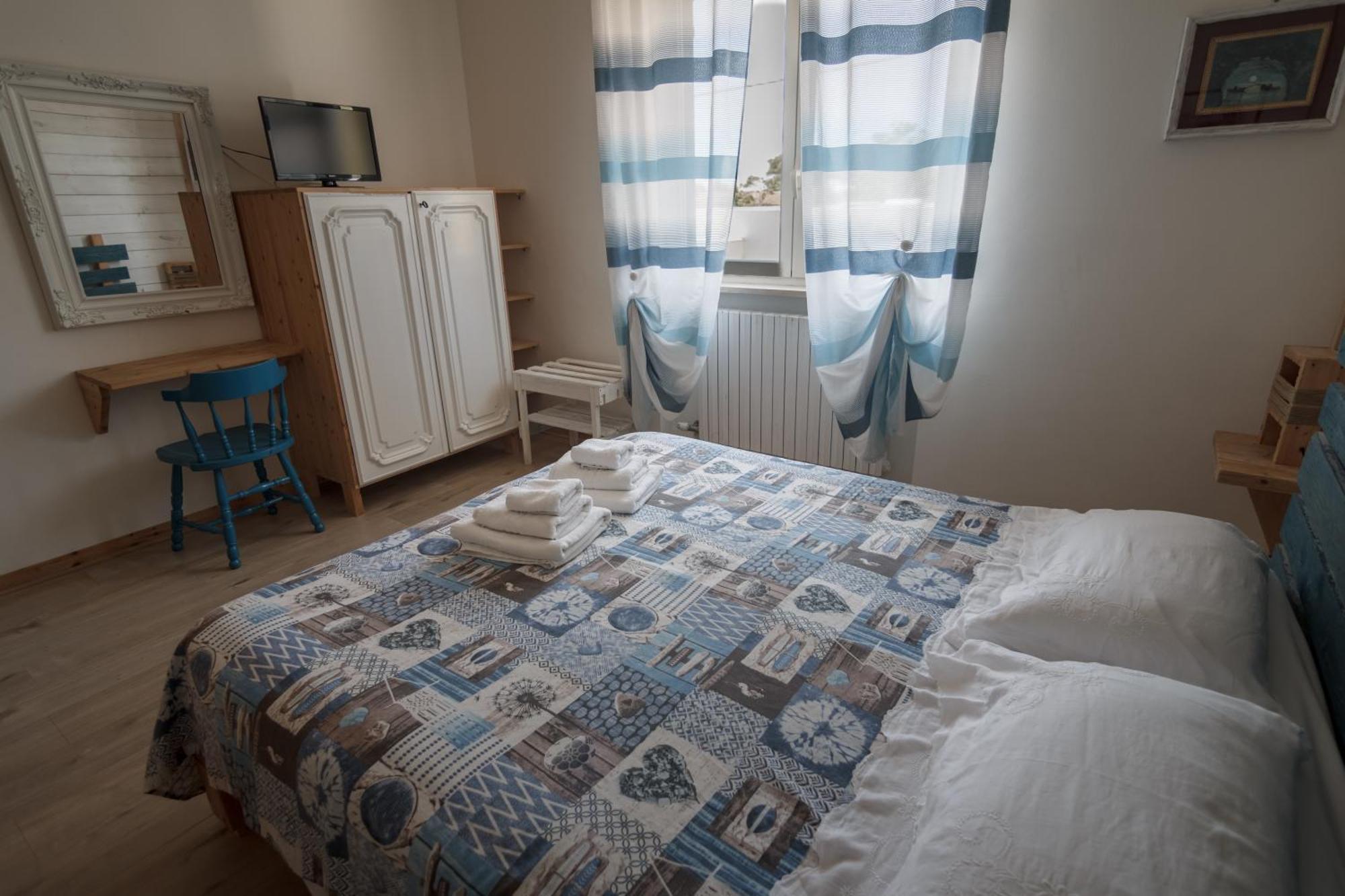 Villa Lina Bed&Breakfast Таранто Екстериор снимка