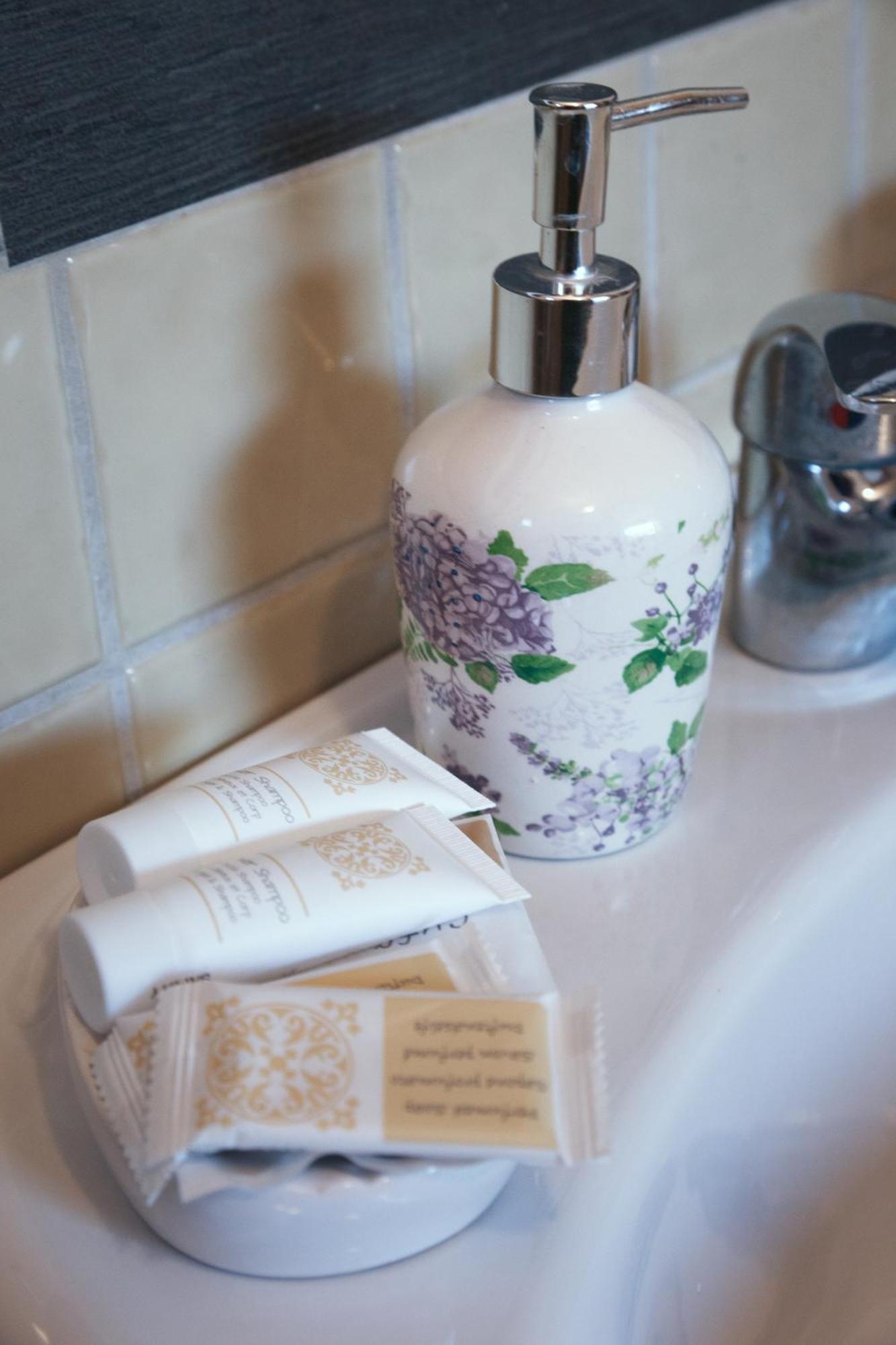 Villa Lina Bed&Breakfast Таранто Екстериор снимка